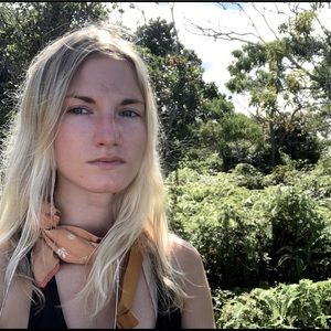 Meet your Posher, Teri